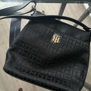 Tommy Hilfiger crossbody bag